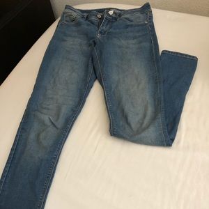 H&M women’s skinny jeans.
